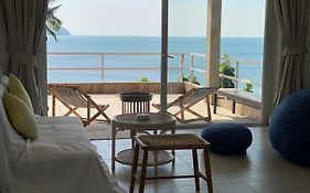 Baan Jai Dee Studio Apartments